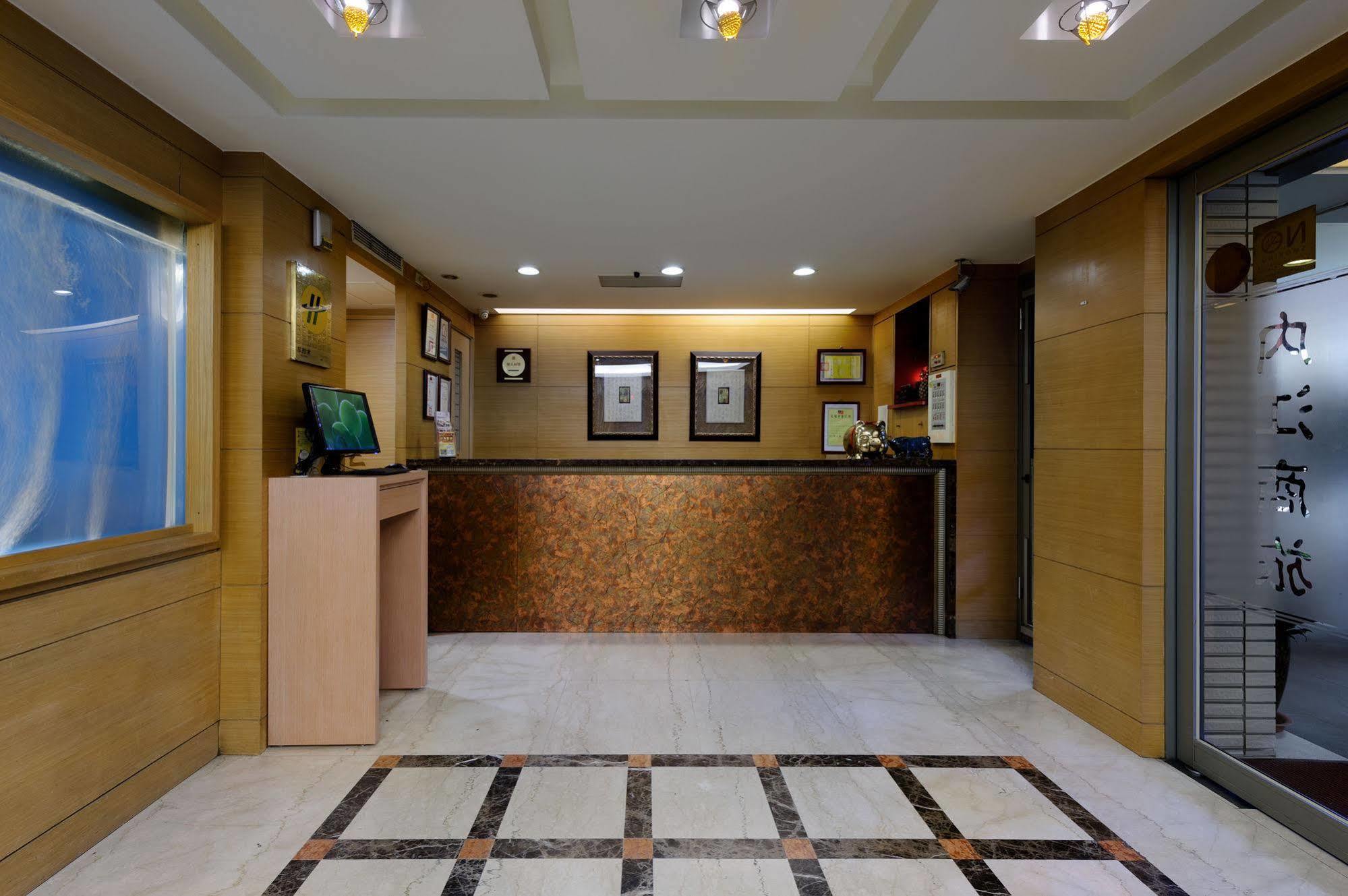 Nei Jiang Hotel Taipei Bagian luar foto